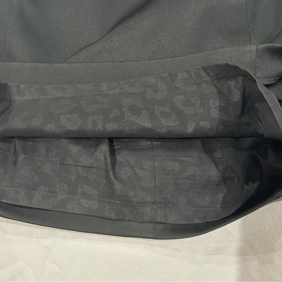 Express Designstudio Mini Black Pencil Skirt size 2 - Picture 7 of 9